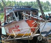 INDIA KERALA BOAT CAPSIZE