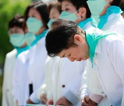 의사·간호조무사 단식 끝내자...간호사 수장들 "무기한 단식 돌입"