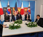 한미일 정상 "북핵‧미사일 심각한 위협…美 억제력 강화 공감"