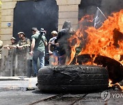 LEBANON BANKS PROTESTS