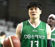 '원주DB 간판' 윤호영, 정든 코트 떠난다...美연수 후 지도자 변신