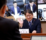 산업현장에선 여전히 구인난…청년 스타트업 취업 지원 강화