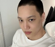 카이, '입대 D-1' 까까머리 공개 "귀엽제. 생각보다 마음에 들어"