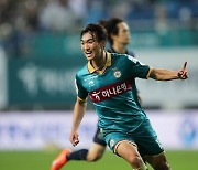 [k1.review] '마사+전병관 연속골!' 대전, 수원FC에 설욕→2-1 승리+3위 도약