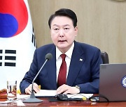 [사설] 윤석열 정부 1년…국민과 소통해야 국정 운영 힘 받는다