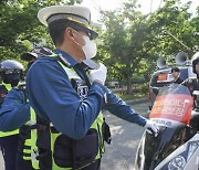 용산 대통령실로 행진하는 배달노동자들 [쿠키포토]