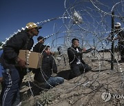 APTOPIX Mexico Migrants