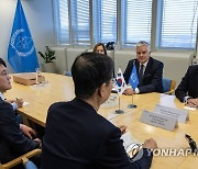 한덕수 국무총리, IAEA 사무총장 면담