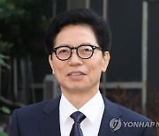 윤리위 참석하는 황정근 위원장