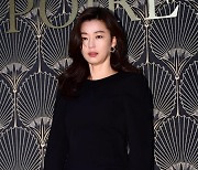 [TEN 포토] 전지현 '신비로운 분위기'