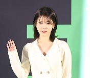 경찰 고발까지…아이유, 해묵은 표절 논란 끊어낼까[스타in포커스]