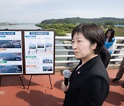 [르포]한화진 환경부 장관, 4대강 보 방문…“가뭄에도 반도체 공업용수 안정적 공급”