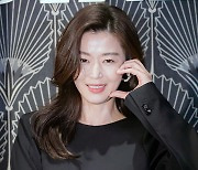 [포토] 전지현, 퀸덤 아우라