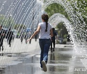 전북 낮 24~27도 맑음…자외선 '높음'