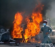 파키스탄, 임란 칸 전 총리 체포 항의 시위 이어져