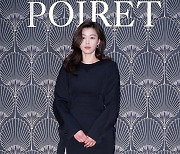 [T포토] 전지현 '보정이 필요 없는 피지컬'