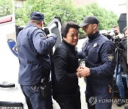 [속보] 권도형, 법정서 재산 규모 묻자 "언론 앞에선 밝히기 어렵다"