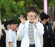 세븐틴 도겸, 남산 공기 맑음