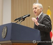 주한 美대사 "IRA·반도체법, 한국도 이익볼 것"