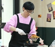 유재석, 평소 아들에게 해주는 '도련님 샌드위치' 공개…충격 비주얼 [놀뭐]