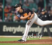 [MD포토] 김서현 '전력투구'