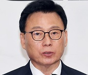 尹 ‘文 정부 정치방역’ 비판에 박광온 “매우 심각한 왜곡인 데다 국민 긍지 부정”