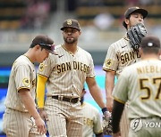 Padres Twins Baseball