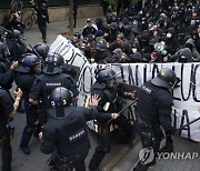 APTOPIX Spain Squatters Protests