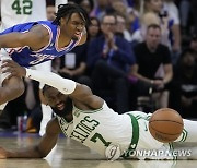 Celtics 76ers Basketball