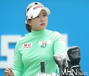 [Ms포토] 유서연 '캐디와 작전회의'