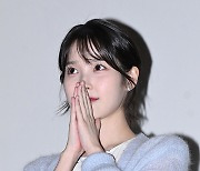 ‘아이유’의 기도 [포토엔HD]