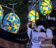 '전통 등 이건 찍어야해'