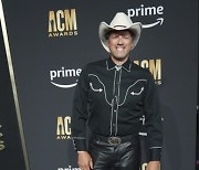 2023 Academy of Country Music Awards - Arrivals