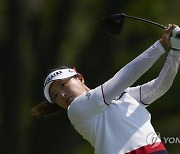 고진영, LPGA 파운더스컵 2R 공동 선두…유해란, 1타차 추격