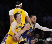 APTOPIX Warriors Lakers Basketball