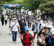 '남산 자락 지나 청계천으로'