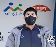 [b11 현장] '일등 적토마' 고정운 감독, "선수·코치에게 노고 돌리고 싶다… 나는 세 번째"