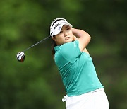 유해란 사흘연속 언더파…LPGA 파운더스컵 3타차 공동 2위