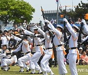 제1회 평택해양페스티벌, 해군·해병대 의장대 공연