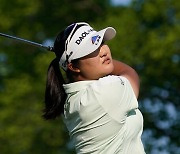 유해란, LPGA 파운더스컵 3R 공동 2위…이민지 3타차 단독 선두