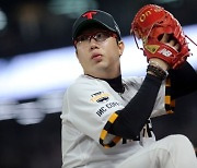 '광현종 대결 승리' 양현종, '161승' 정민철 넘어 KBO 통산 다승 단독 2위 도전