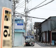 위기의 가장들…40대 취업자 10개월 연속 감소