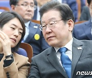 고민정 " 탈당 관계없이 조사 계속…'김남국 좀 쉬다 재등장' 우려 시선도"