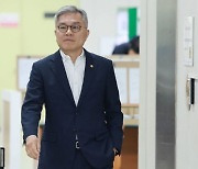 "'짤짤이'는 김남국 코인 말한 것"…최강욱 성희롱 누명설