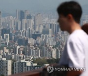 떠도는 이민2세...고향서도 '이방인' 취급 받아