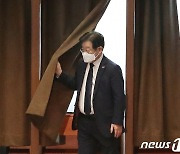 "이재명, 불체포특권 포기하라"…與 '하영제 체포동의'로 野압박