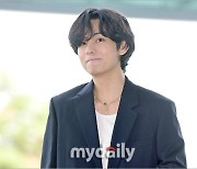 [MD포토] 방탄소년단 뷔 '뮤비 같은 멋짐'