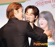 MC 은혁, 어..슈쥬 동해아냐? [포토엔HD]