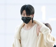 세븐틴 디에잇 ‘가디건 속 숨은 섹시’[포토엔HD]