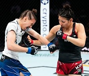 반칙에 발목잡힌 김지연, UFC 5연패 수렁